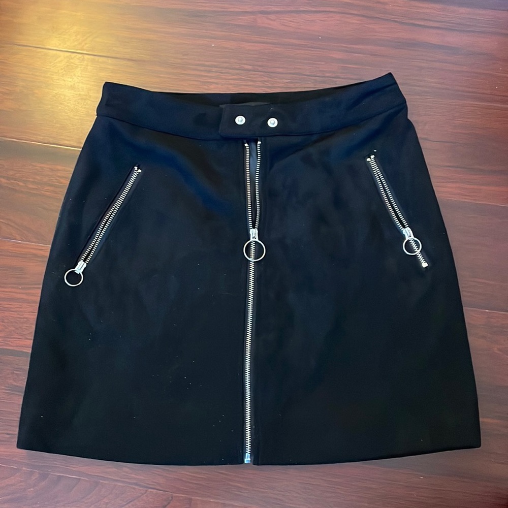 Forever 21 Black Skirt with Zipper
